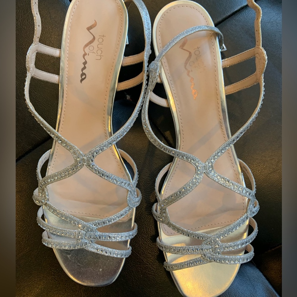 Silver jeweled strappy sandals size 9 1/2